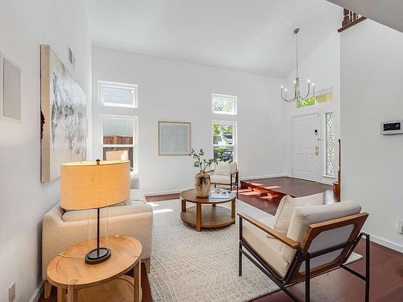4th image of 11692 Westshore Ct