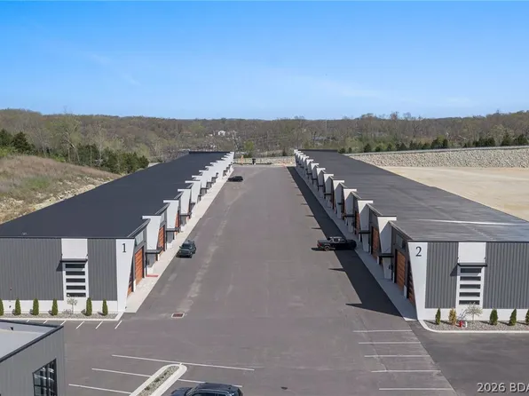 100 Blue Heron Hl #218, Lake Ozark, MO 65049