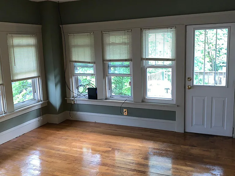 373 Beech St — Photo 2