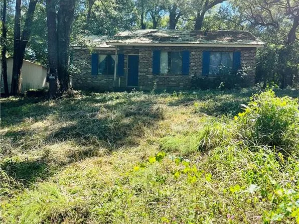8309 Lake Ponchartrain Dr, Theodore, AL 36582