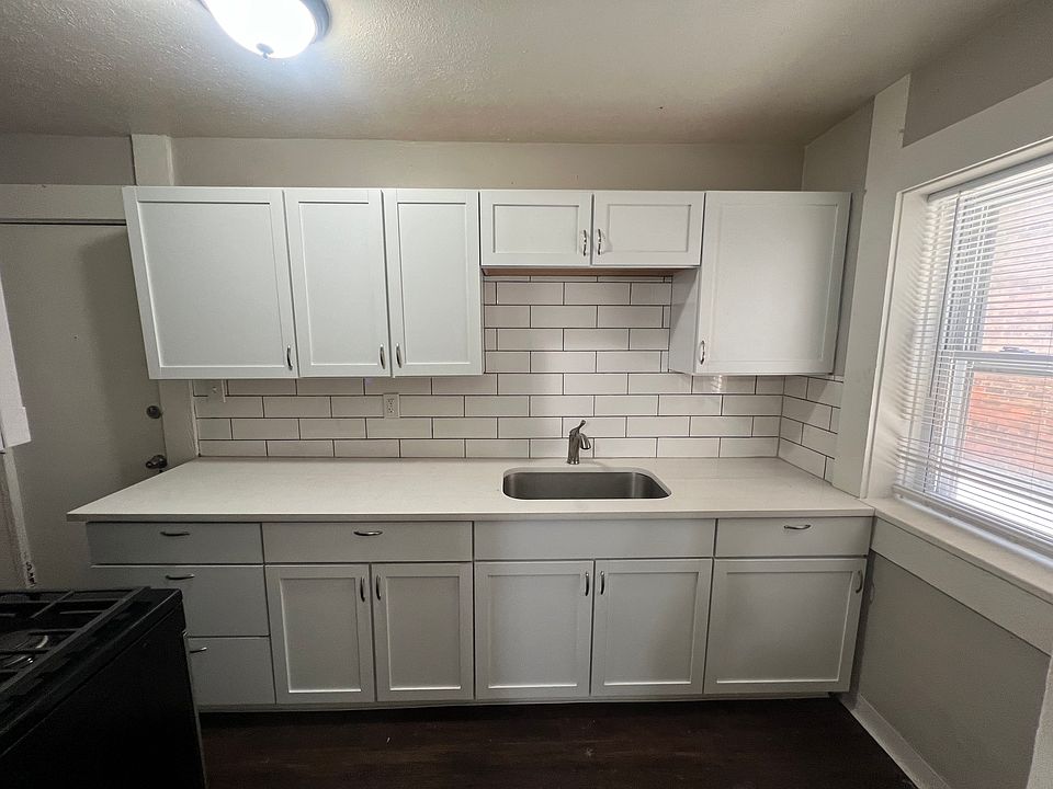 1st image of 1685 Lincoln Ave #2B