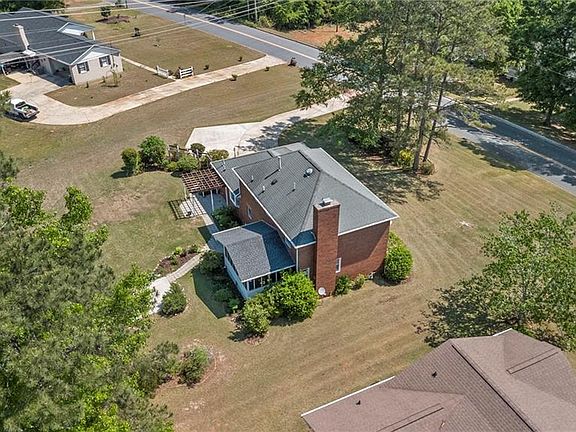 4th image of 108 Kennesaw Dr