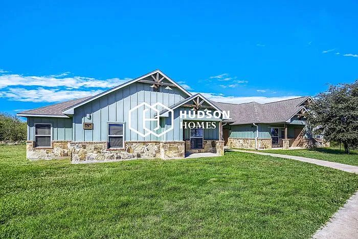 101 Pharm Hills Rd — Photo 1