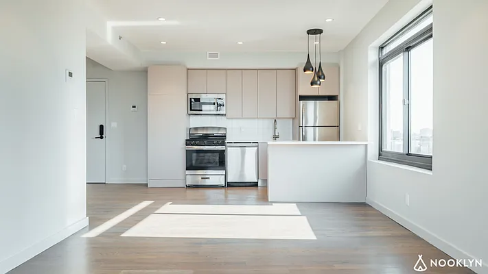 Rented by Nooklyn NYC LLC | media 9