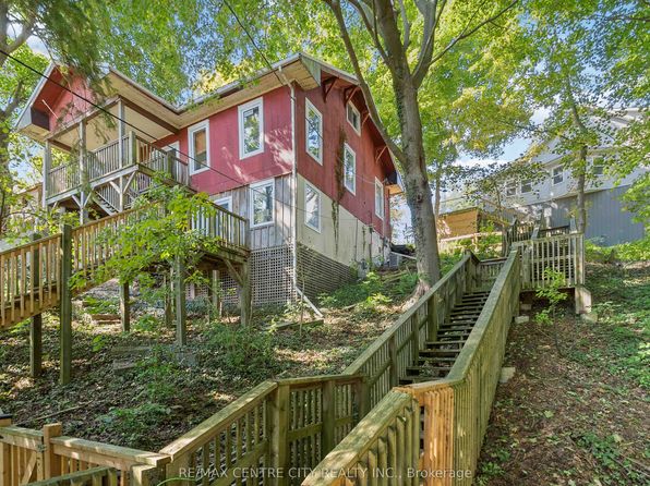 348 Erie St, Central Elgin, ON N5L 1E3