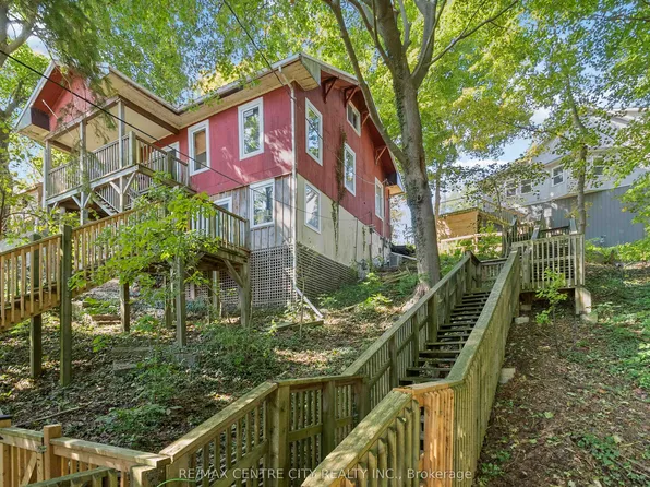 348 Erie St, Central Elgin, ON N5L 1E3