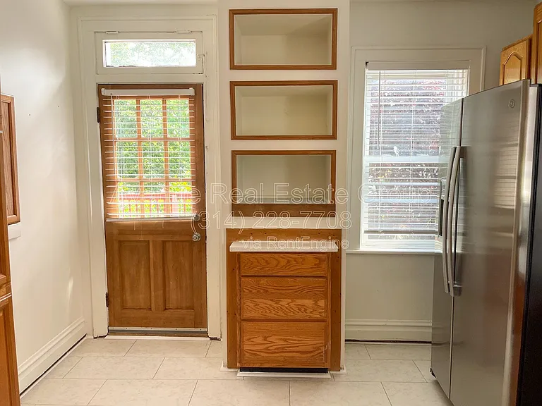 9006 Madge Ave — Photo 7
