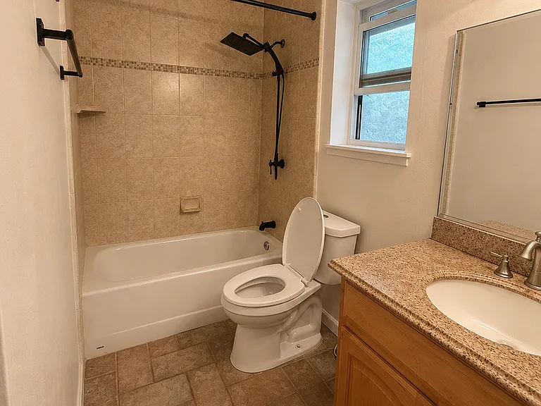 610 Gilbert Ave #28 — Photo 7