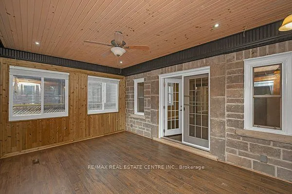 71 Paisley Ave N #MAIN 2ND — Photo 37