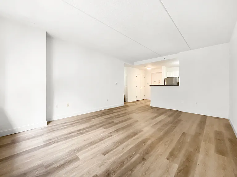 304 W 117th St #3F — Photo 3