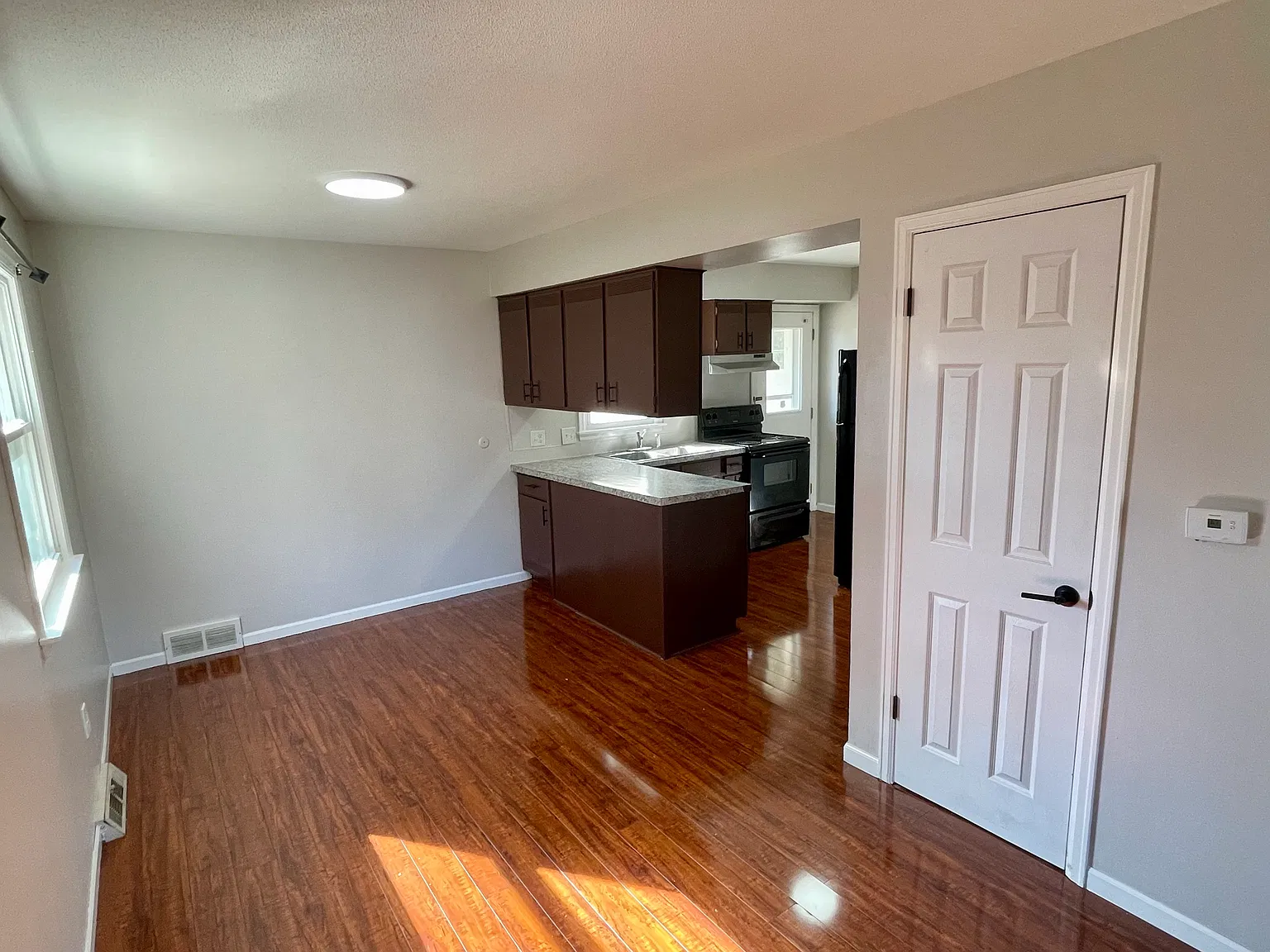 4617 Imperial Dr — Photo 4