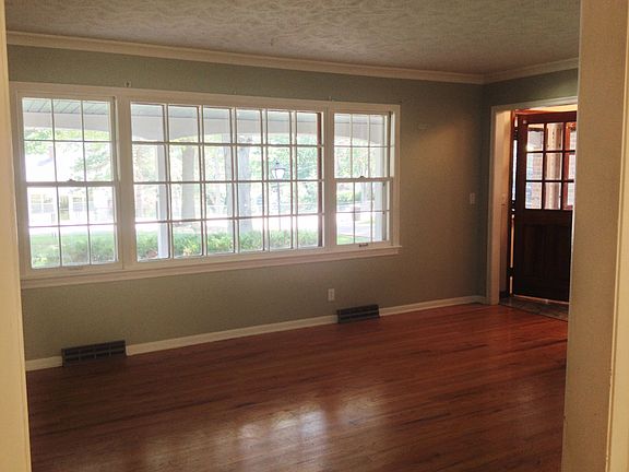 3rd image of 8122 Camden Ave