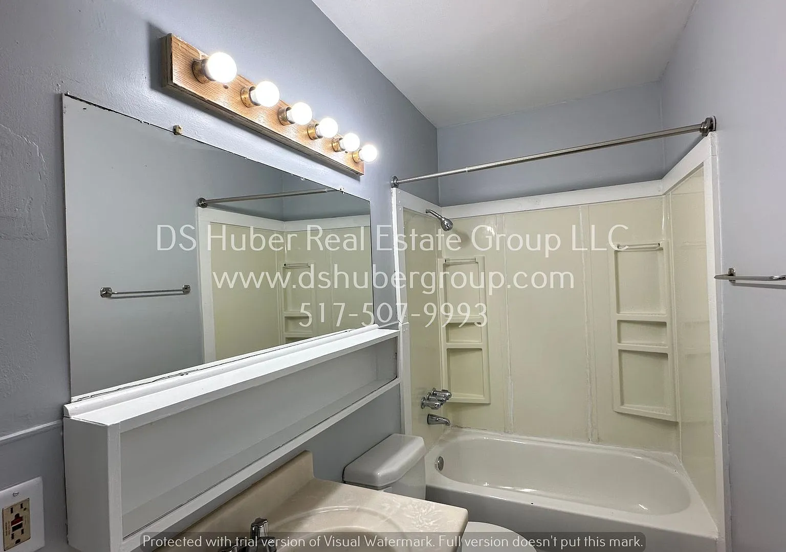 208 South Eighth Street #1, Lansing, MI 48912 — Photo 4