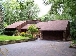 931 S Brandt Rd, Ortonville, MI 48462