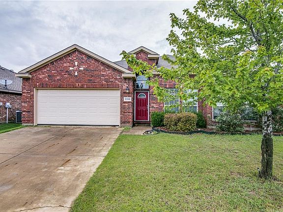 4th image of 2208 Woodberry Dr