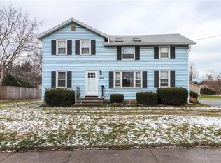 1640 Maiden Ln, Rochester, NY 14626