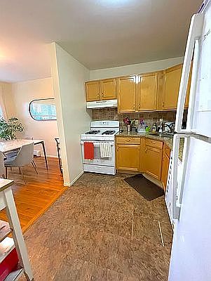 3rd image of 19-20 76th St #2A