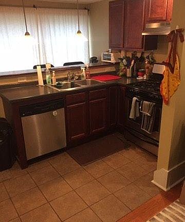 3rd image of 724 1/2 Monongalia Ave