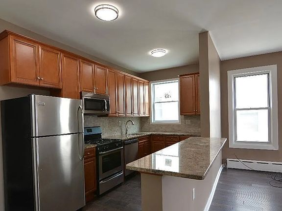 5th image of 22-30 35th St Floor 2