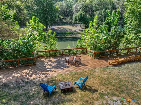 1380 Ponderosa Dr, New Braunfels, TX 78132