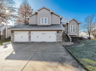 215 E Lockridge St, Mulvane, KS 67110