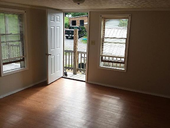 5th image of 3524-3534 Windy Hill Rd