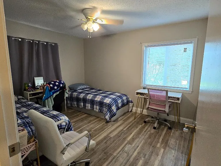 Unit Photo