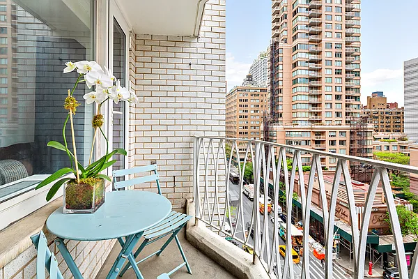 Sold by Compass | media 3