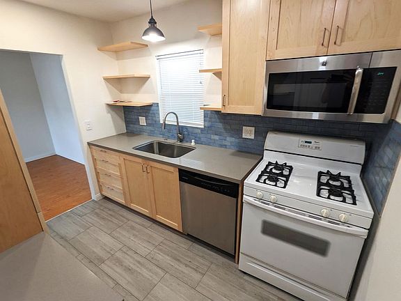2nd image of 5311 Allan St