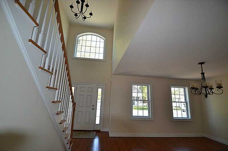 2nd image of 189 Narragansett Ave