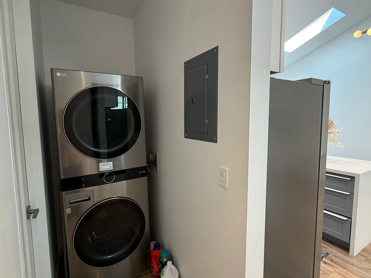2 bed, 800 sqft, $2,900 — Photo 4