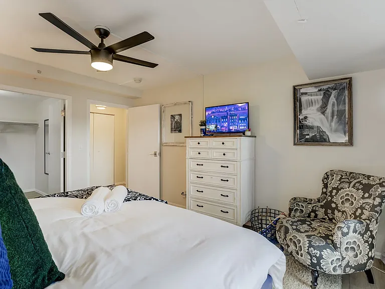 417 E Kiowa St #203 — Photo 13