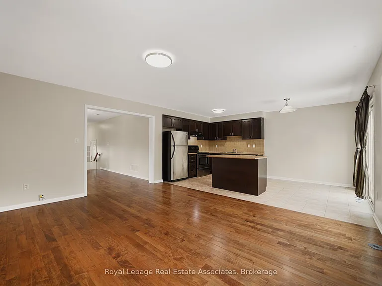34 McCandless Ct — Photo 9
