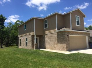 6101 Fox Ridge Dr, Angleton, TX 77515