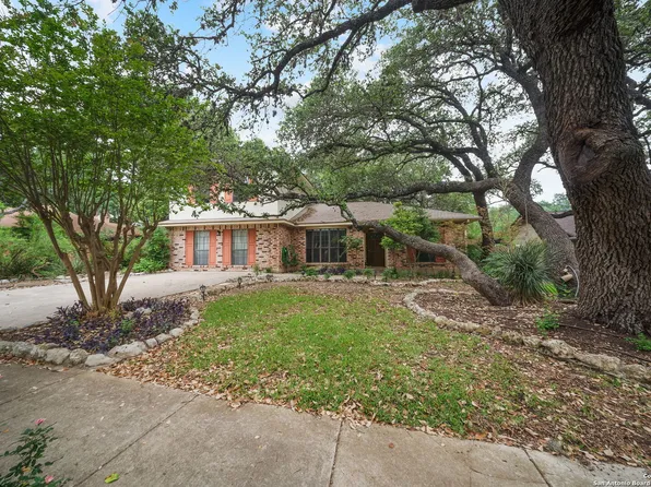 9238 BEOWULF ST, San Antonio, TX 78254