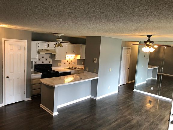 3rd image of 6115 Meadow Rose Ln