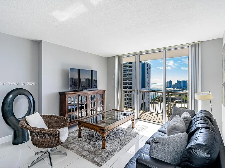 1750 N Bayshore Dr #3410 — Photo 12