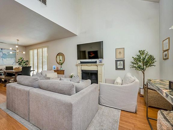 4th image of 921 Chiles Avenue