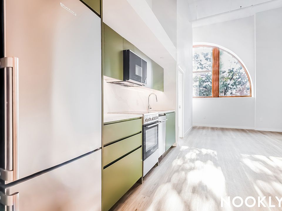 1st image of 619 Throop Ave #5I