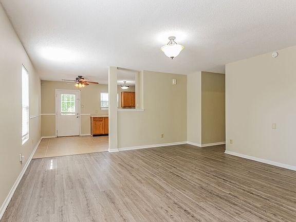 3rd image of 1436 Alonzo Pl