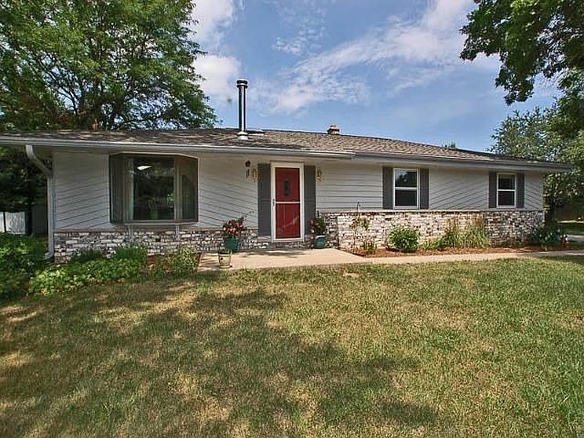 1st image of 36736 Meadow Dr
