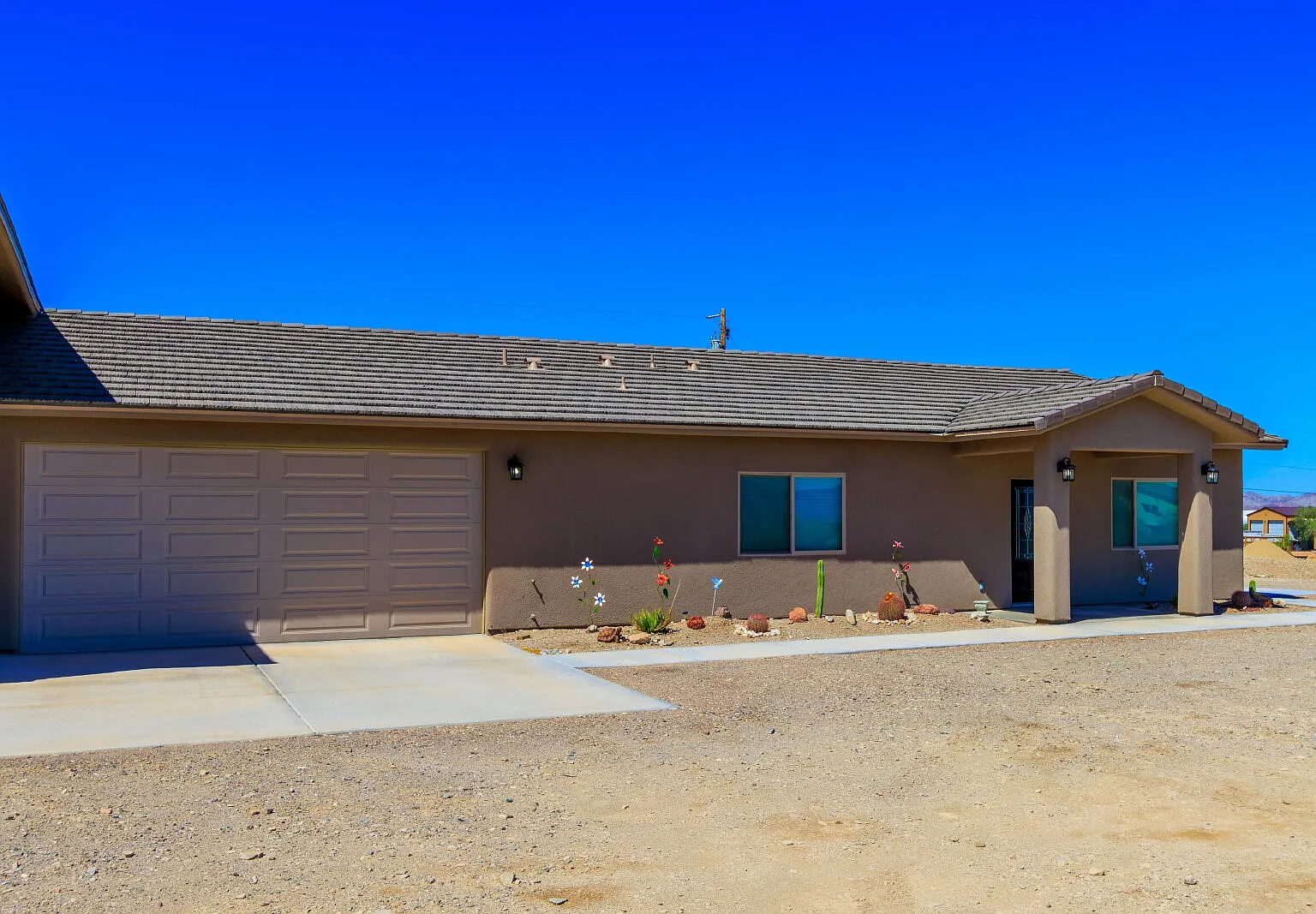 2 bed, 2.0 bath, 1415 sqft, $1,800 — Photo 2