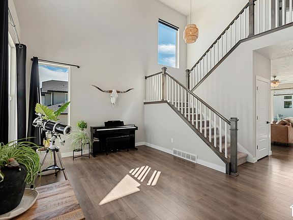 4th image of 7401 N Pawnee Rd #307