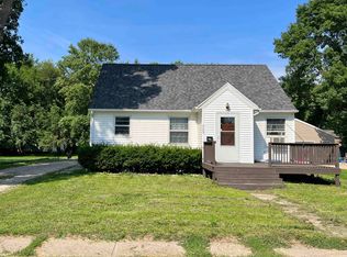 903 N 13th St, Estherville, IA 51334