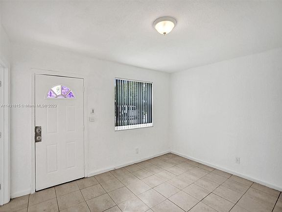 3rd image of 15191 NE 14th Ave
