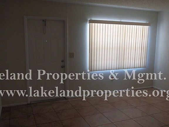4th image of 115 Cresap St #1