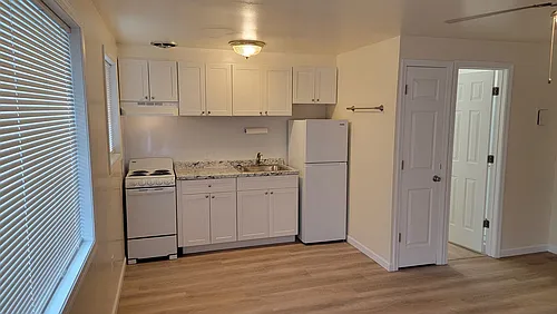 320 J St Photo 1