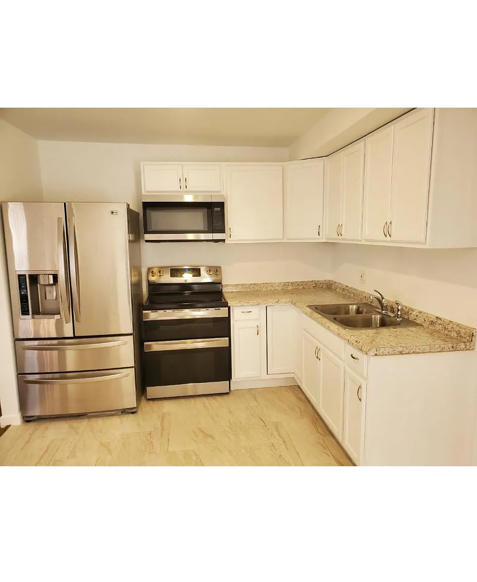 2300 Flemming Dr — Photo 3