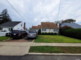36 Camp Rd, Massapequa, NY 11758