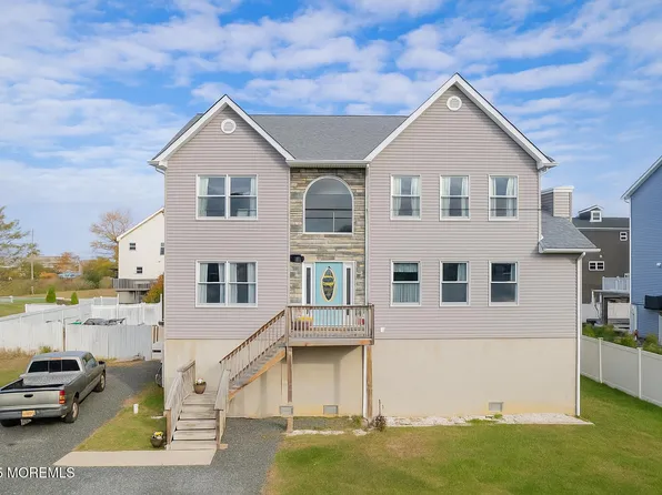 707 Prospect Avenue, Union Beach, NJ 07735